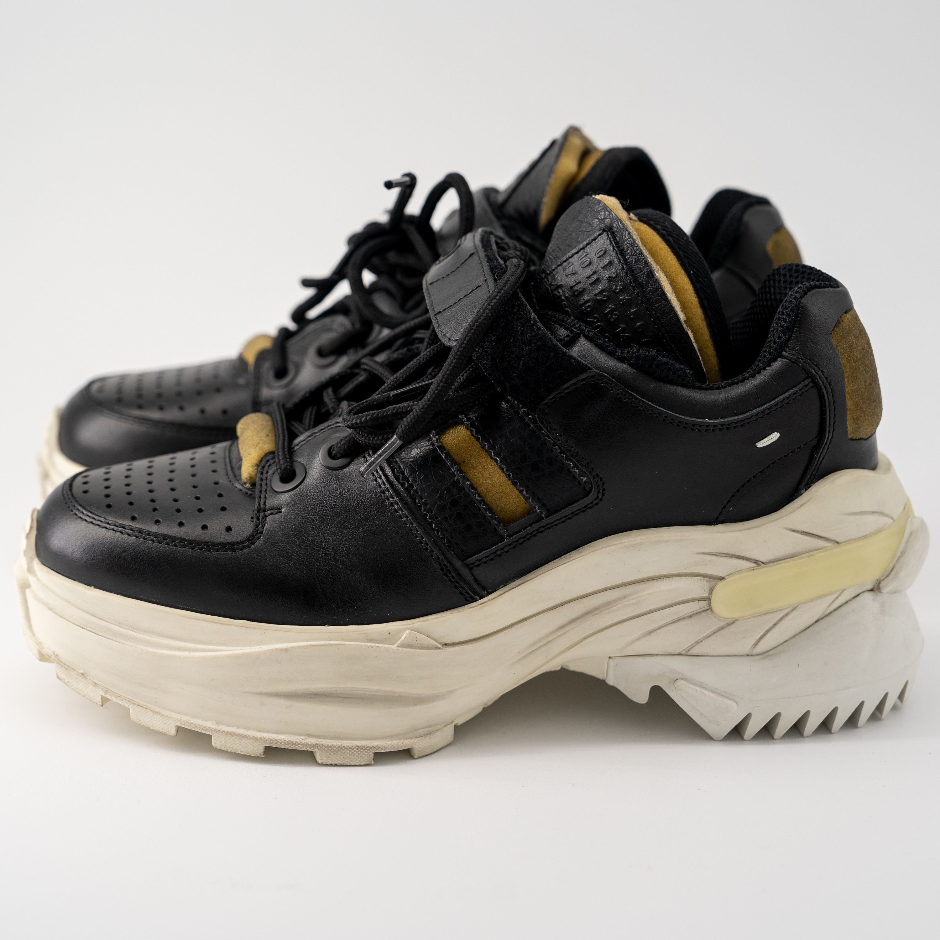 Maison Margiela 40 MM6 Maison Margiela Sneakers Black Retro Fit Black Size US 7 / EU 40 - 3 Thumbnail