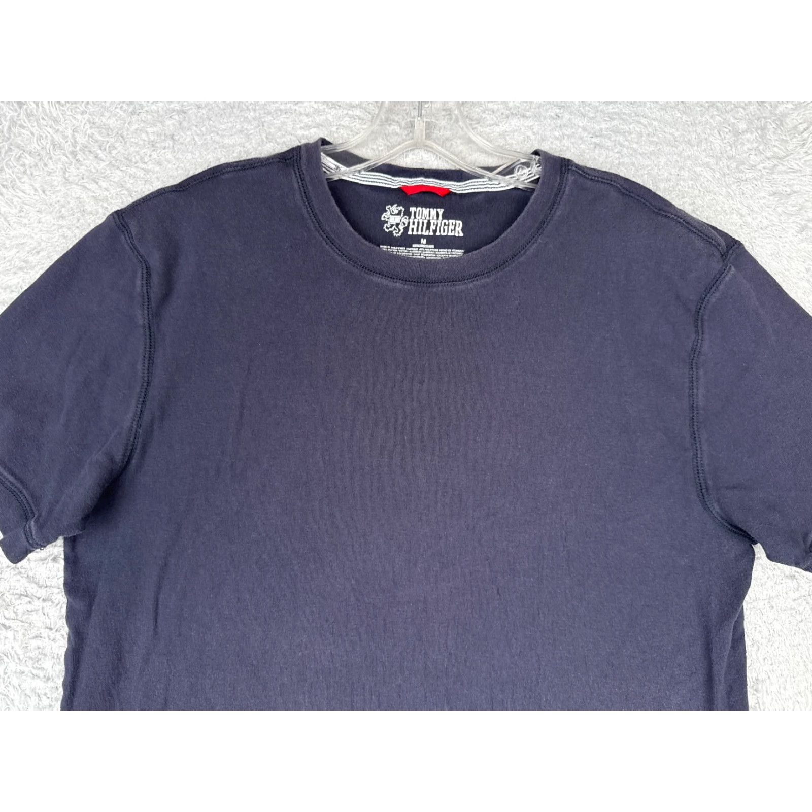 Tommy Hilfiger Tommy Hilfiger Shirt Adult Medium Blue Short Sleeve Crew Neck Cotton Jersey Embroidered Logo Pockets Machine Washable Men’s T-Shirt Regular Fit Size US M / EU 48-50 / 2 - 4 Thumbnail