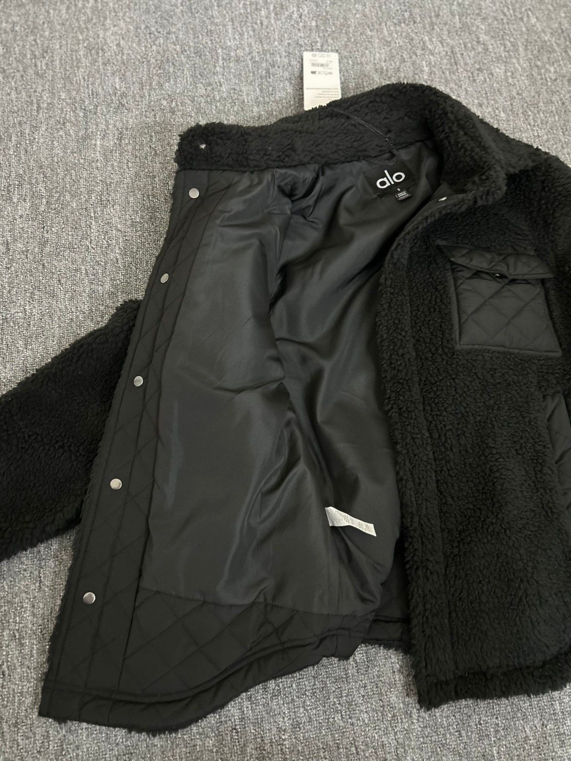 Alo Yoga Alo Yoga Black Sherpa Utility Jacket - Cozy Teddy Fleece NWT Size S / US 4 / IT 40 - 4 Thumbnail