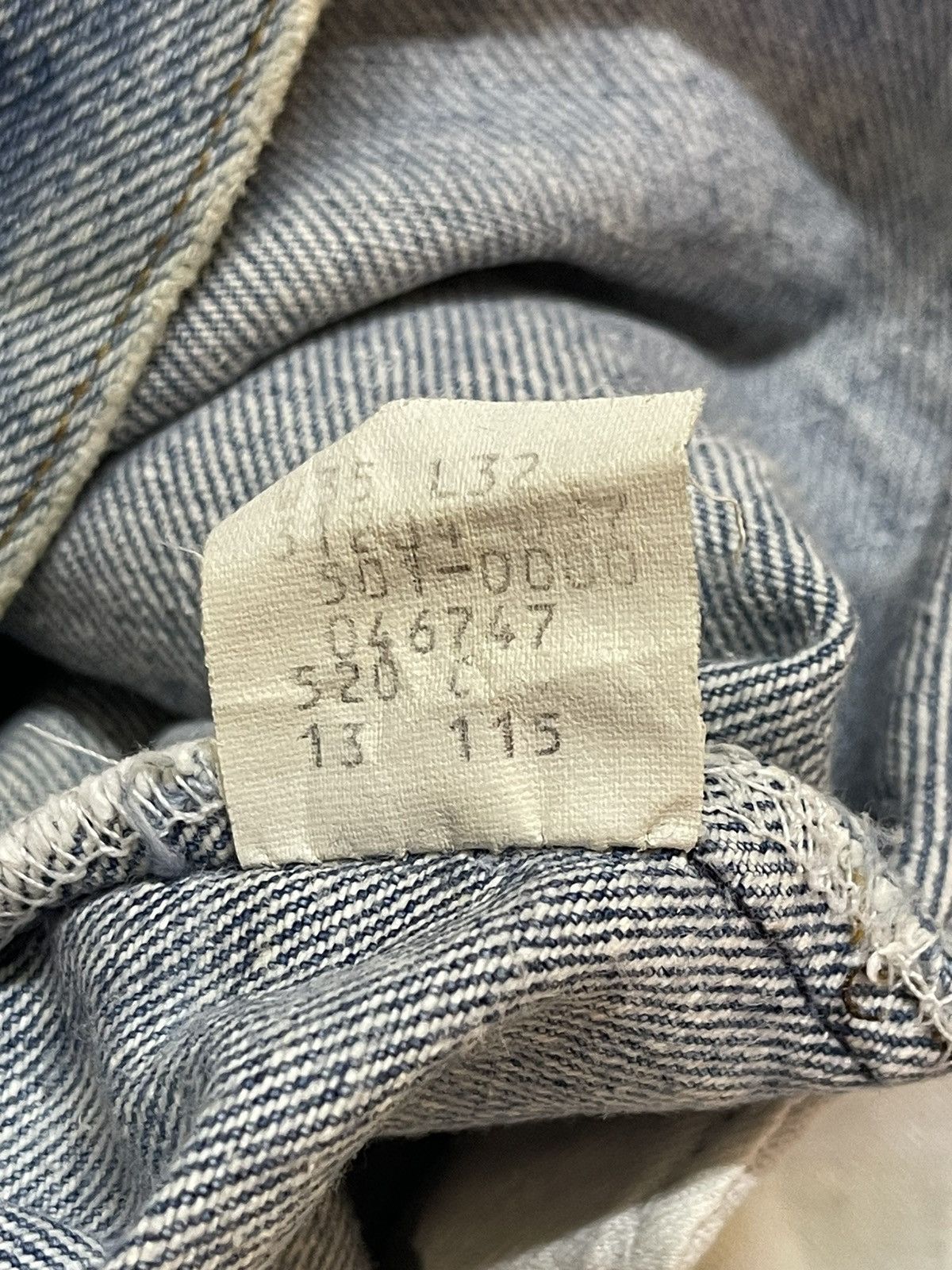 Levi's Vintage Clothing Vintage 80 Levis 501 Blue Faded Wash Relaxed Straight Leg Size US 32 / EU 48 - 11 Thumbnail