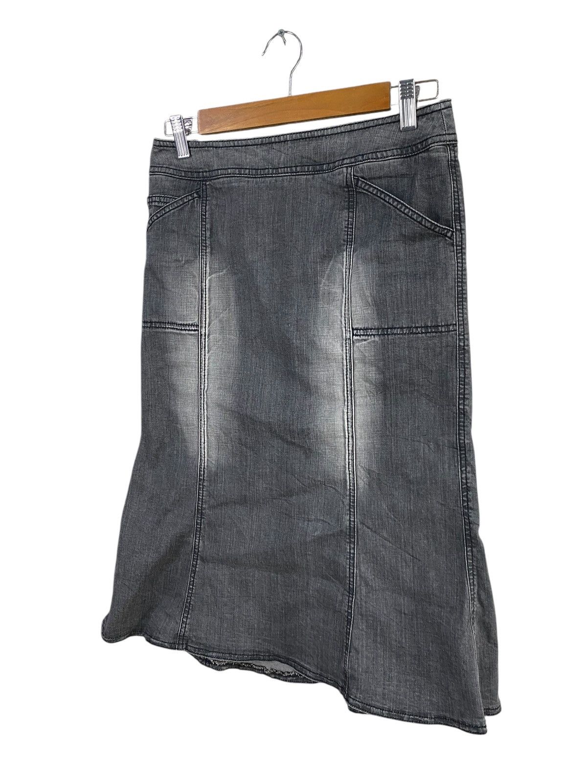 Burberry Vintage burberry mini skirt denim Size 28" / US 6 / IT 42 - 3 Thumbnail