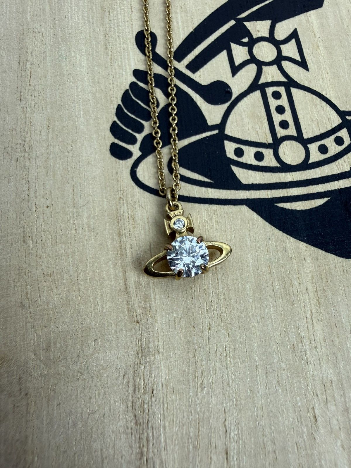 Vivienne Westwood Vivienne Westwood Reina Orb Pendant Necklace In Gold Size ONE SIZE - 3 Thumbnail