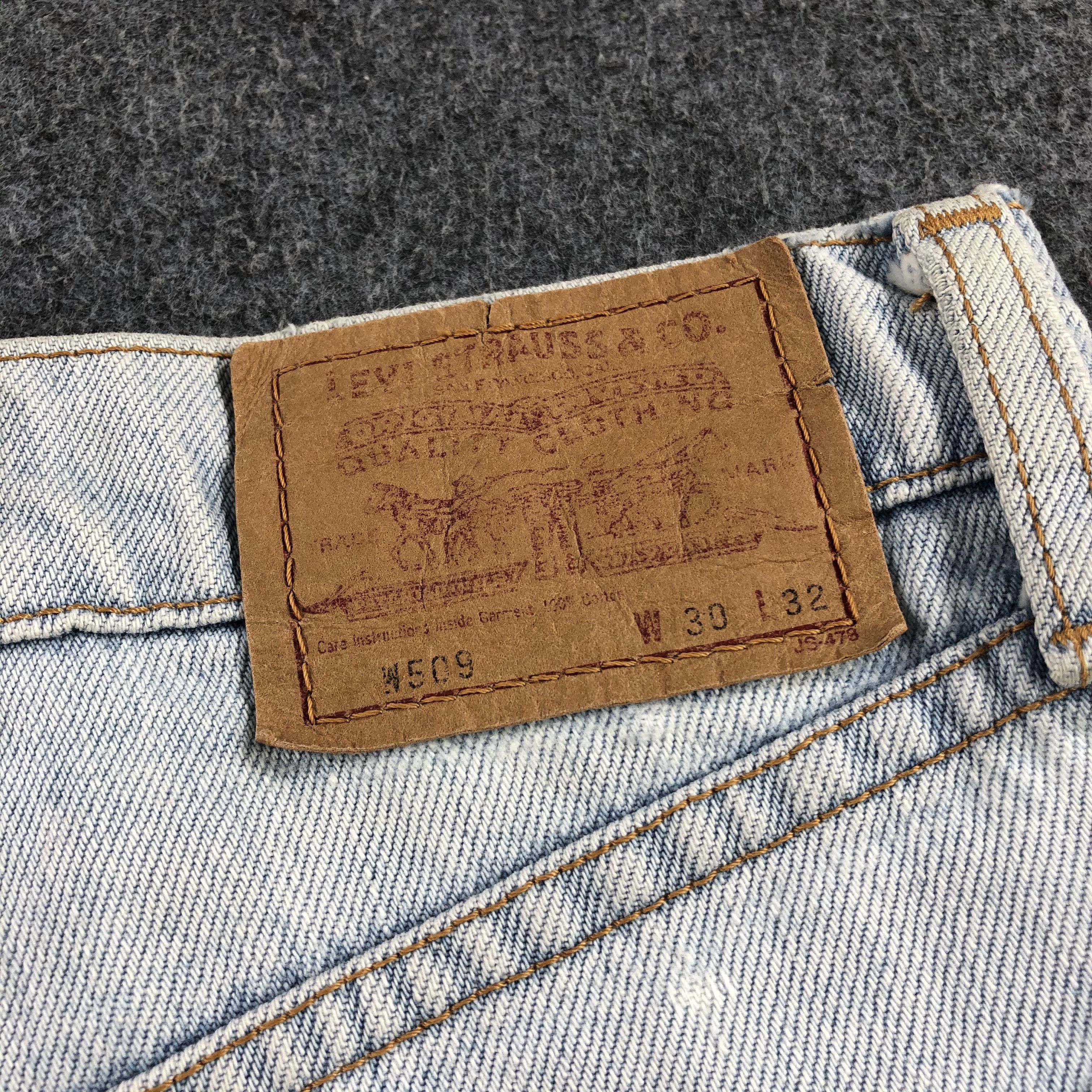 Levi's Vintage 90s Light Wash Levis 509 Jeans-J1888 Size US 27 - 5 Thumbnail