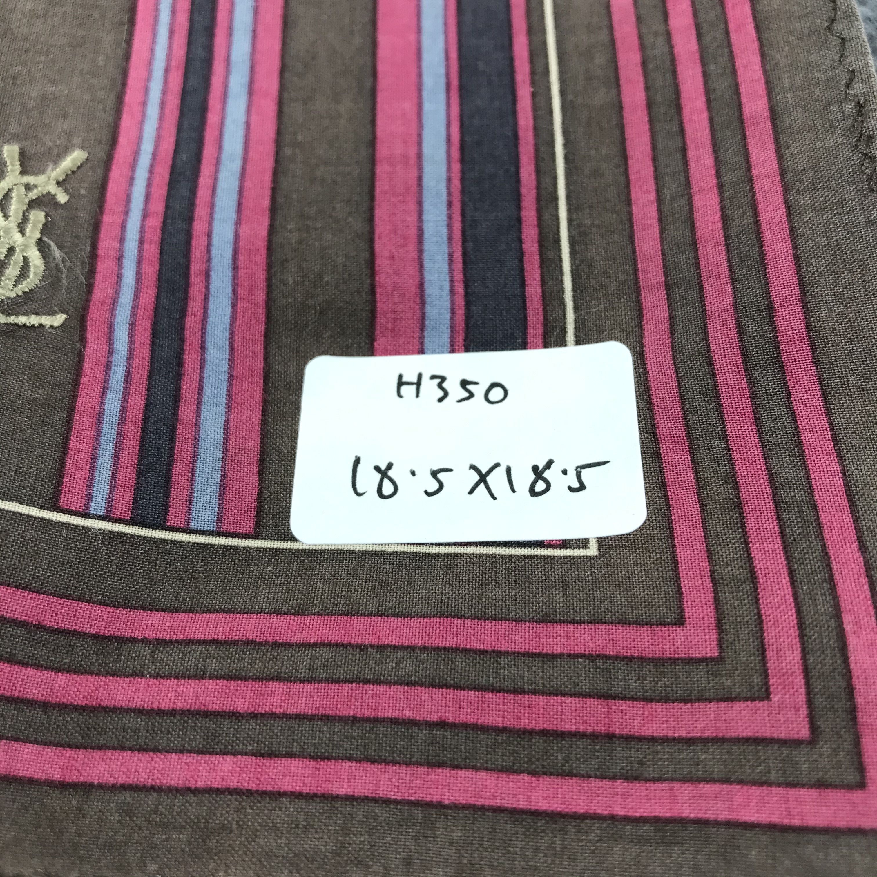 Yves Saint Laurent Yves Saint Laurent Handkerchief Neckerchief Bandana H350 Size ONE SIZE - 7 Thumbnail