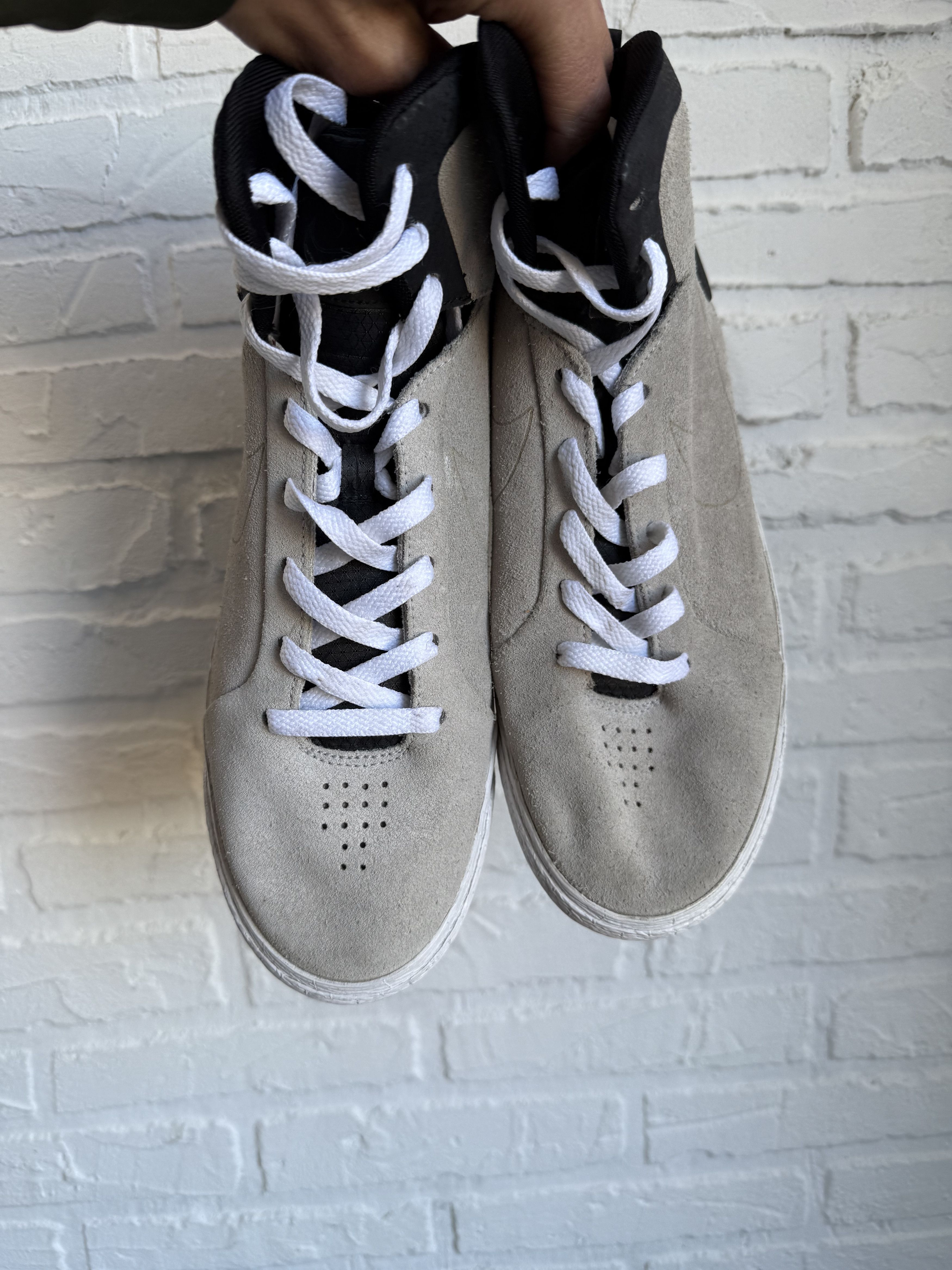 Nike RARE Nike hyperclave wolf grey suede leather ACG sneaker Size US 9.5 / EU 42-43 - 8 Thumbnail