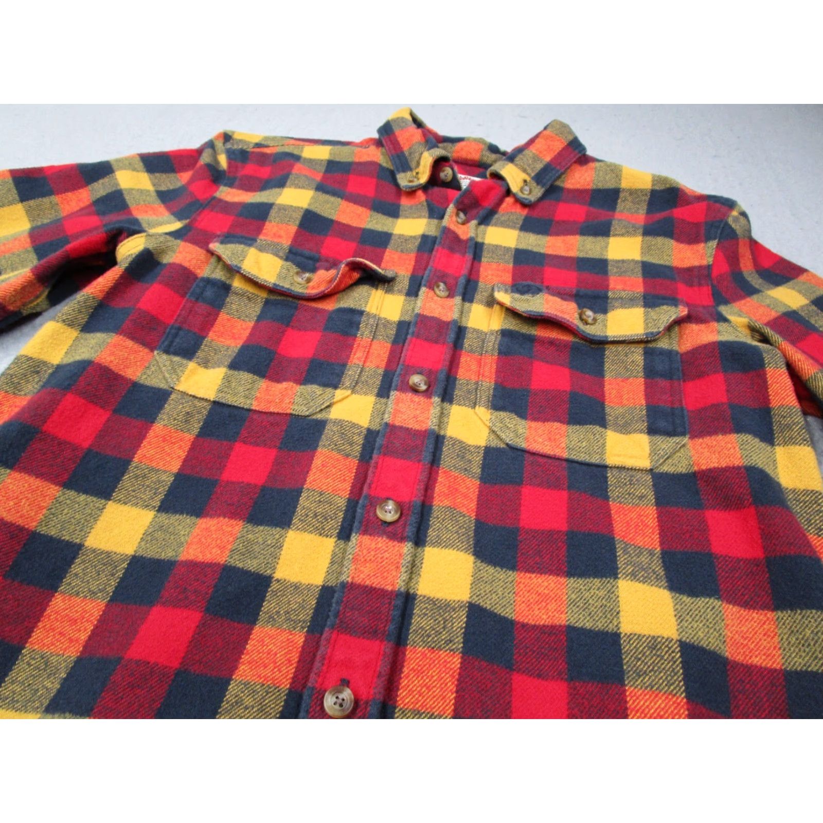 Vintage FJALLRAVEN Slim Fit Button-Up Shirt Men's Small Green Red Check Flannel Long Sleeve Outdoor Nature Size US S / EU 44-46 / 1 - 2 Thumbnail