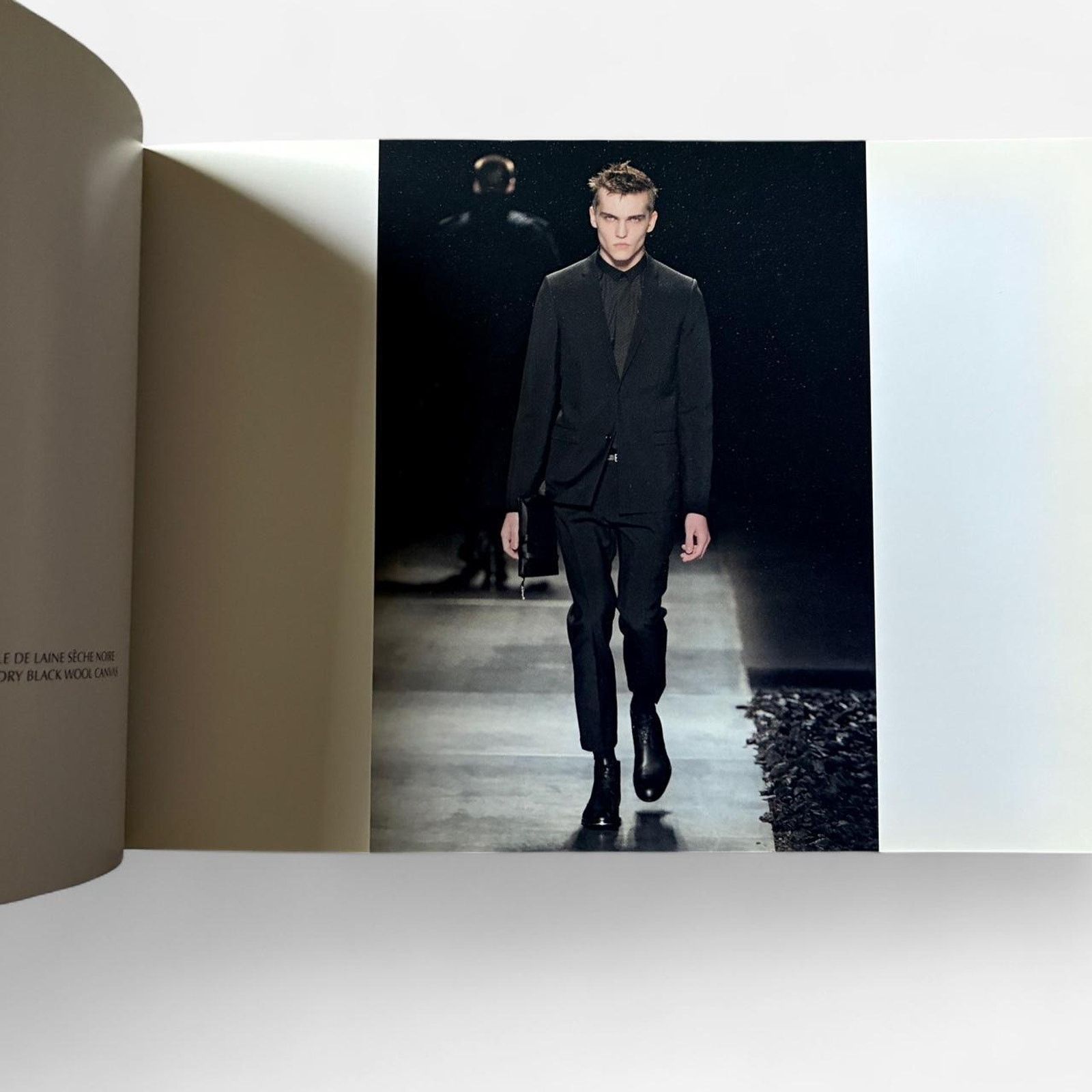 Dior × Hedi Slimane × Kris Van Assche DIOR HOMME autumn winter 2010-2011 collection catalog Size ONE SIZE - 4 Thumbnail