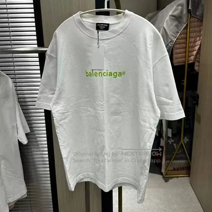 Balenciaga Mailbox Short Sleeve XS OS.