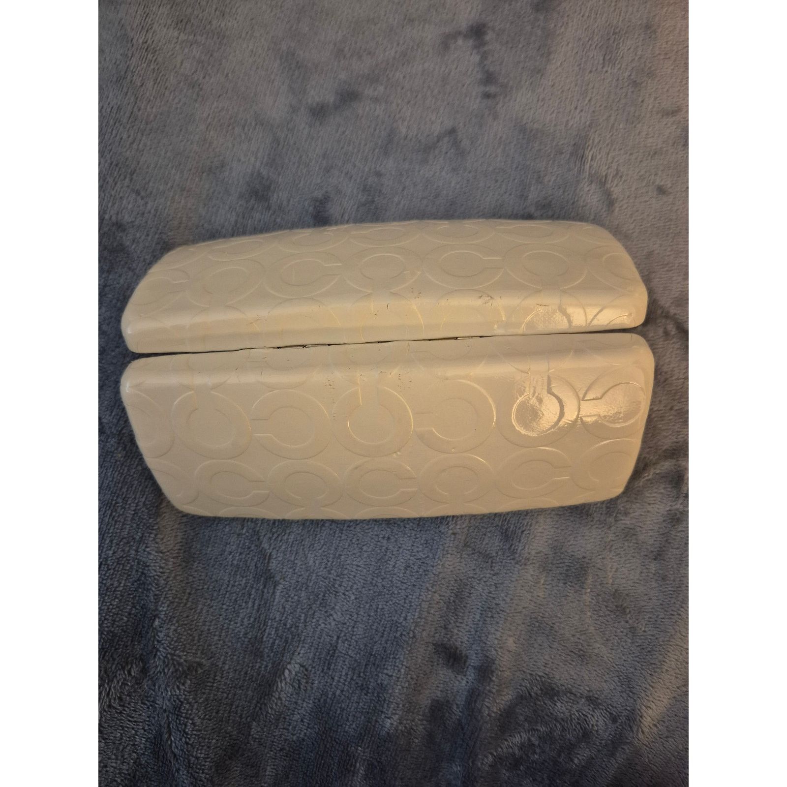 Coach Authentic COACH White Signature C Hard Glasses Case - Cream Size ONE SIZE - 3 Thumbnail