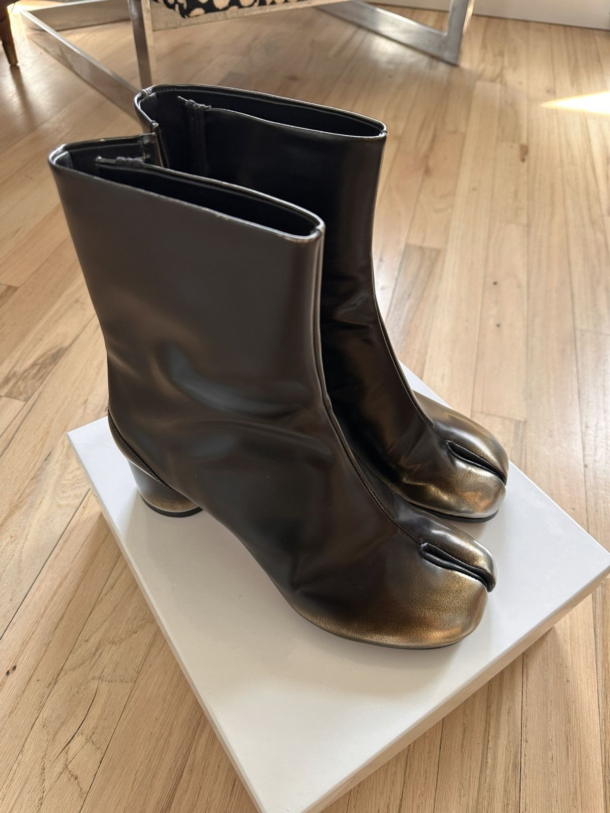 Maison Margiela Tabi Metallic Silver/Gold Ankle Boots Size US 11 / IT 41 - 2 Thumbnail