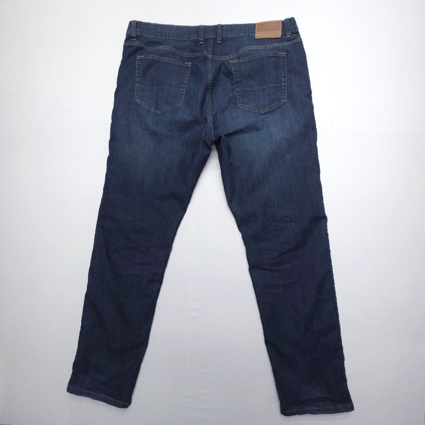 TravisMathew Travis Mathew Jeans Slim Straight Mens 38 x 32 Blue Dark Stretch Denim 5-Pocket Pattern City Size US 38 / EU 54 - 2 Thumbnail