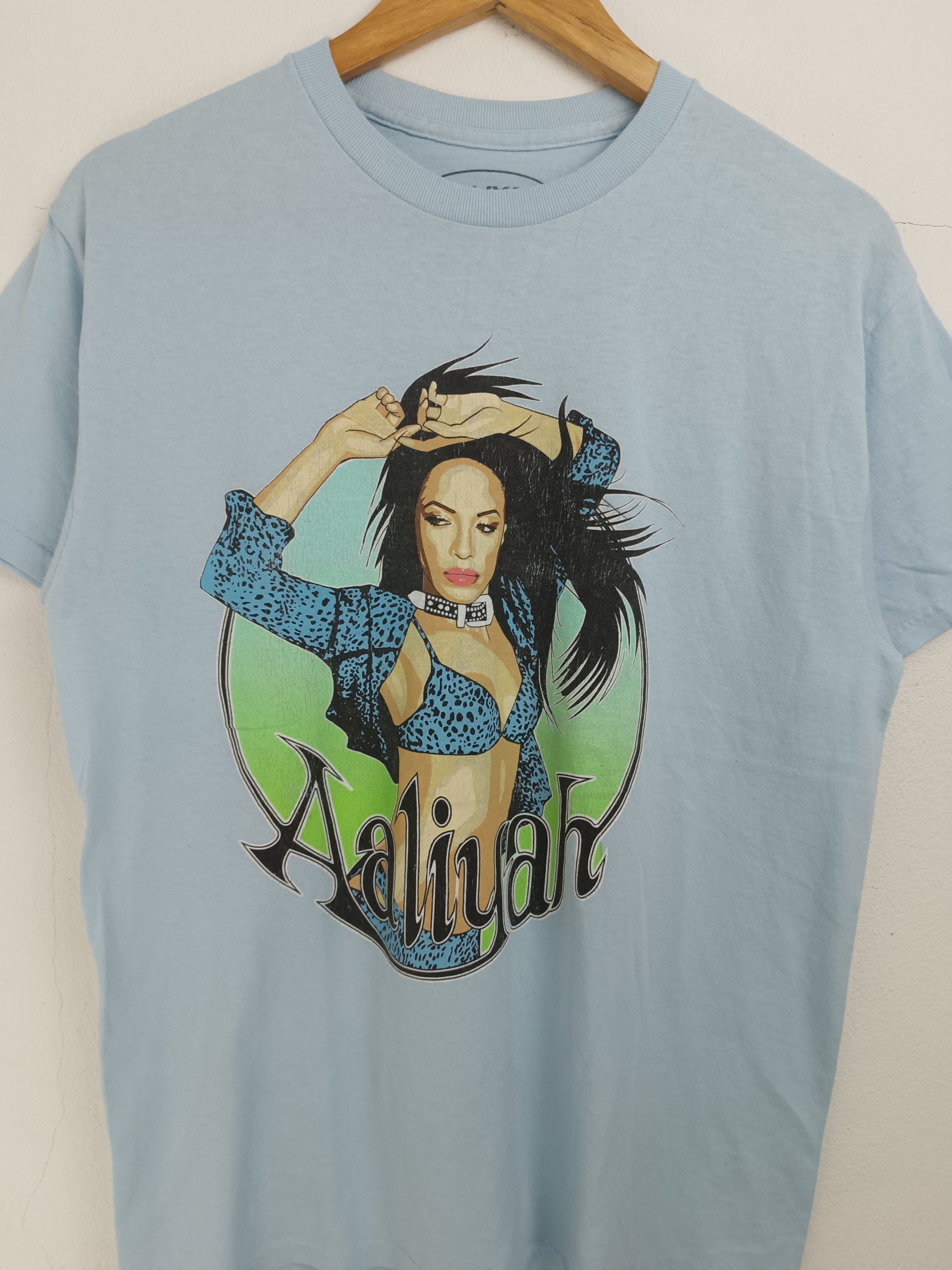 Rap Tees VINTAGE AALIYAH SEXY TEE tupac biggie left eye Size US M / EU 48-50 / 2 - 10 Thumbnail