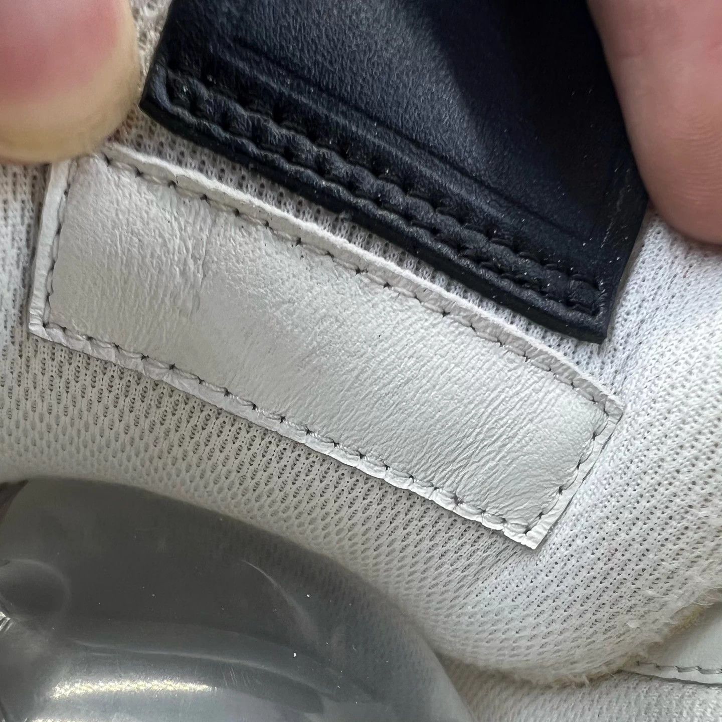 Louis Vuitton LV Trainer Black/White 42US8 Shoetag Worn Lining Repaired Size US 9 / EU 42 - 8 Thumbnail