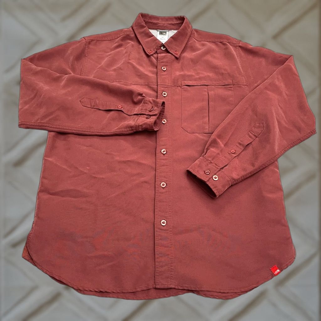 The North Face The North Face Button Down Shirt Mens M Red Zipper Pocket Modal Blend Size US M / EU 48-50 / 2 - 1 Thumbnail
