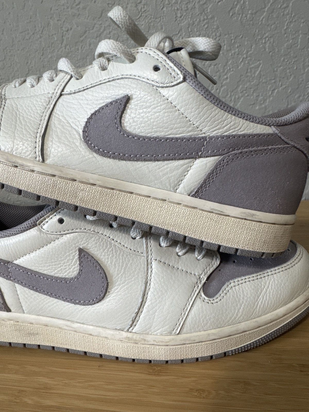 Jordan Brand Air Jordan 1 Retro Low OG 'Atmosphere Grey' Size US 11 / EU 44 - 8 Thumbnail
