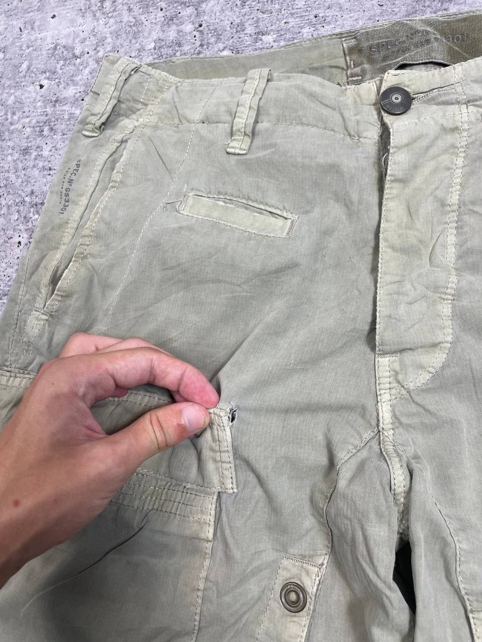 G-Star Vintage G Star Raw Cargo Military Style Shorts Y2K Size US 32 / EU 48 - 8 Thumbnail