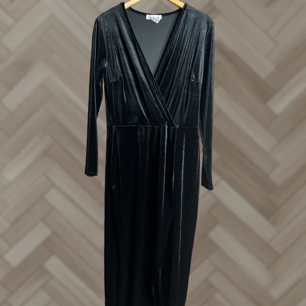 Velvet VINTAGE Velvet Maxi Dress Womens 1X Black K Glam Holidays New Years Dress Length Long A-Line Maxi 90s Retro Gothic Size XL / US 12-14 / IT 48-50 - 1 Thumbnail
