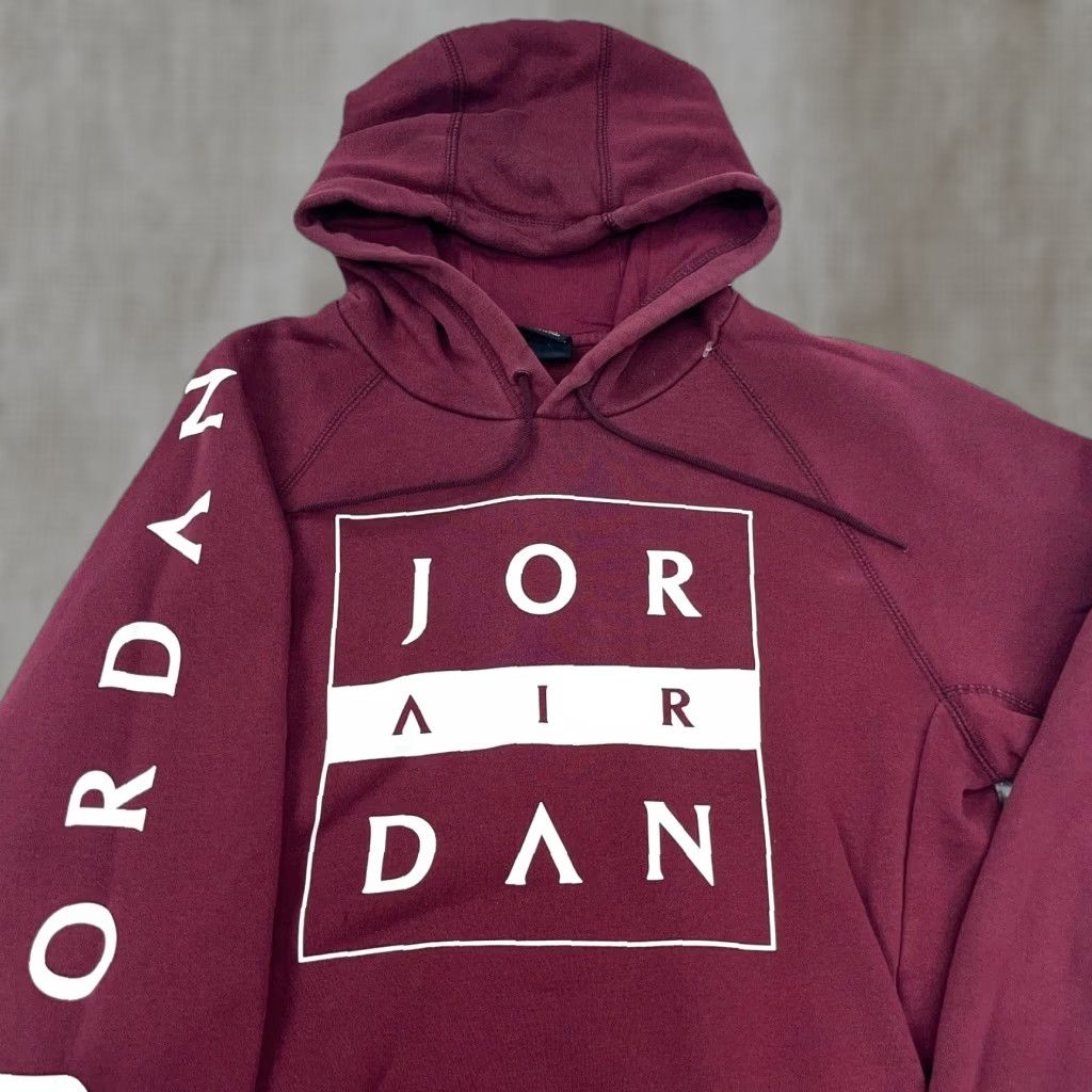 Jordan Brand Jordan Hoodie Men M Maroon White Sweatshirt Jump Man Air Logo Graphic pullover Hooded with Pockets All Seasons Nike? Size US M / EU 48-50 / 2 - 1 Thumbnail