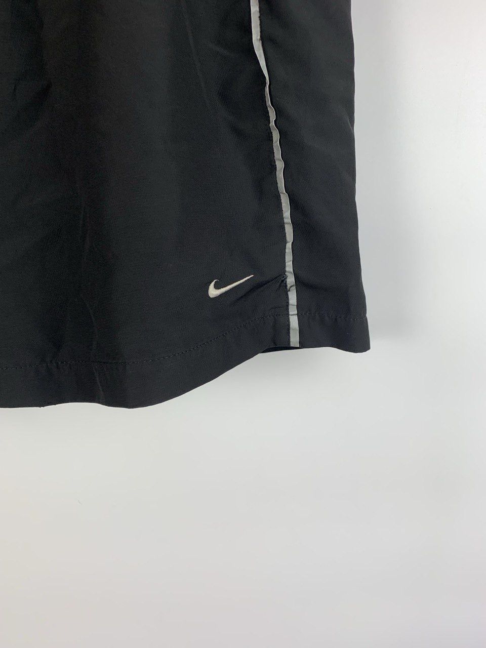 Nike Nike shorts black vintage L Size US 32 / EU 48 - 4 Thumbnail