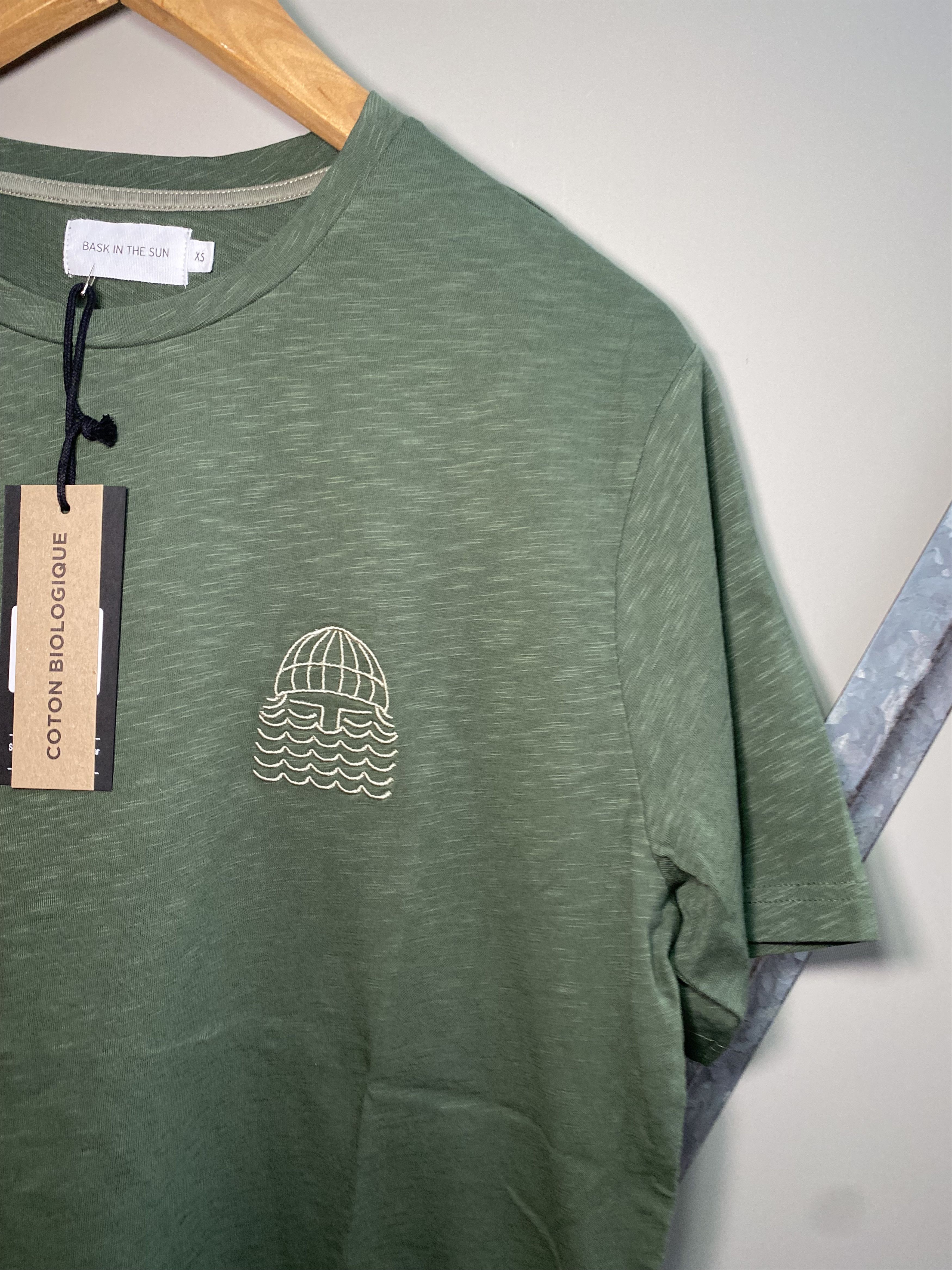 Other Tee Shirt Bask In The Sun XS Size US XS / EU 42 / 0 - 1 Thumbnail