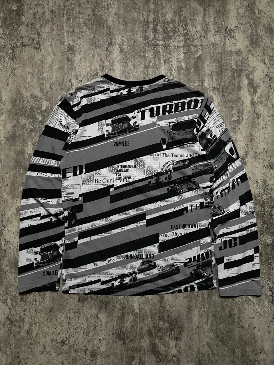 John Galliano News Paper Prints Longsleeve T Shirt Long Sleeve Size S / US 4 / IT 40 - 2 Thumbnail
