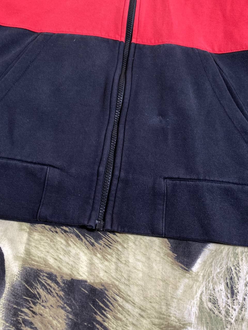 Nike × Vintage Crazy Vintage Y2K/2000s Red Nike Streetwear Hoodie! Size US M / EU 48-50 / 2 - 5 Thumbnail