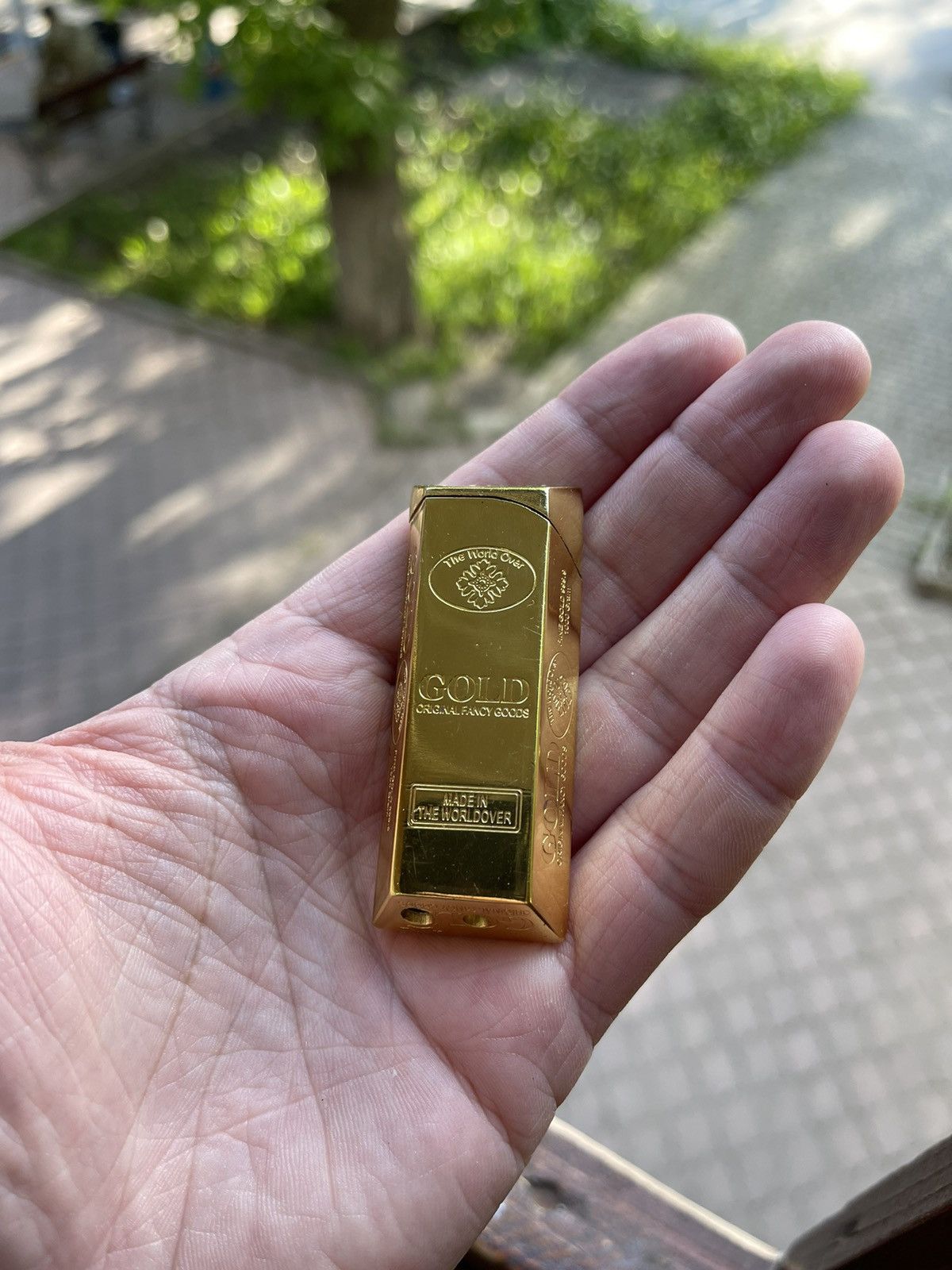 Vintage Vintage yellow *gold* lighter 00s streetwear Size ONE SIZE - 1 Thumbnail