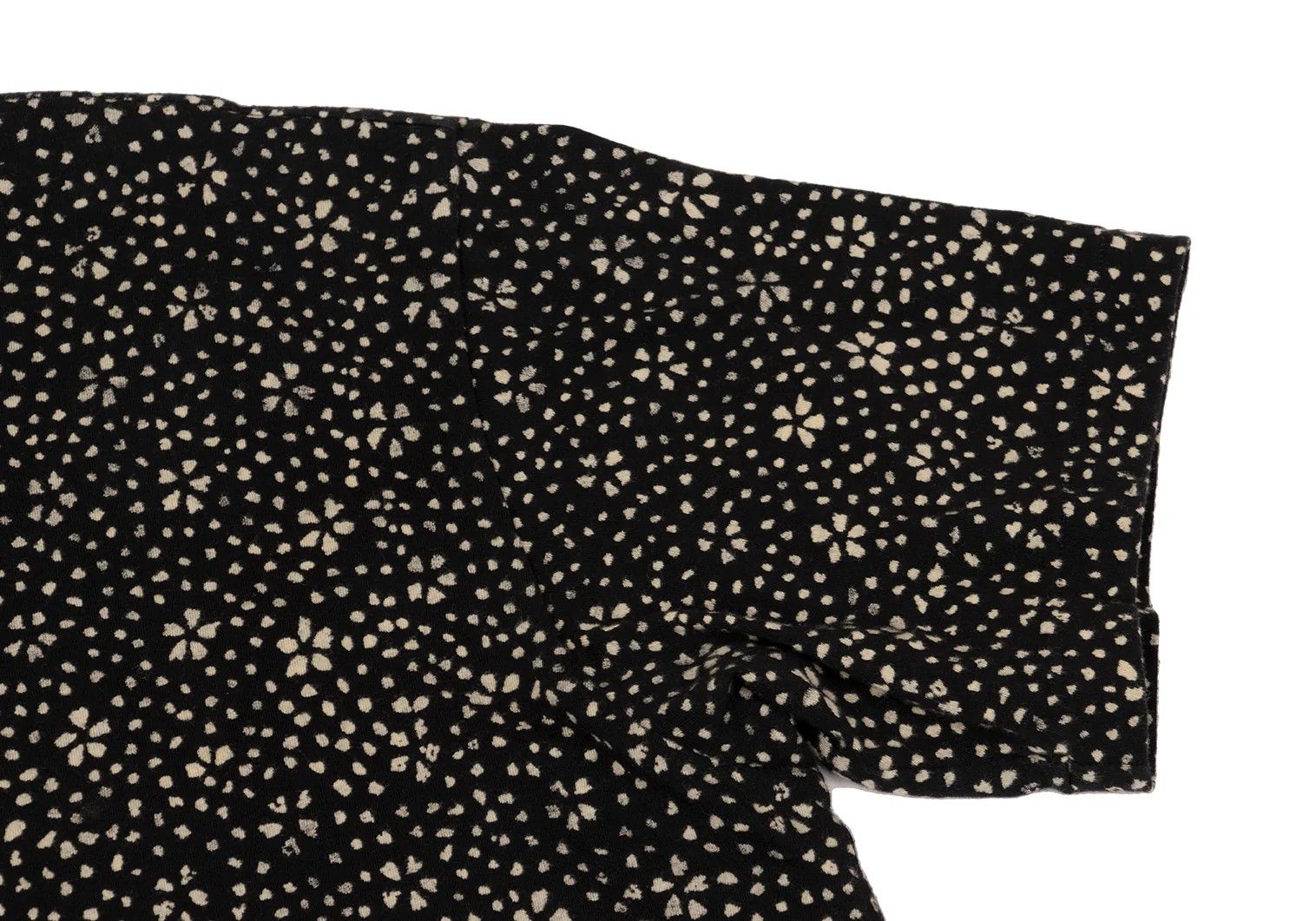 Yohji Yamamoto Yohji Yamamoto Cotton Flower Print T-Shirt Size US L / EU 52-54 / 3 - 4 Thumbnail