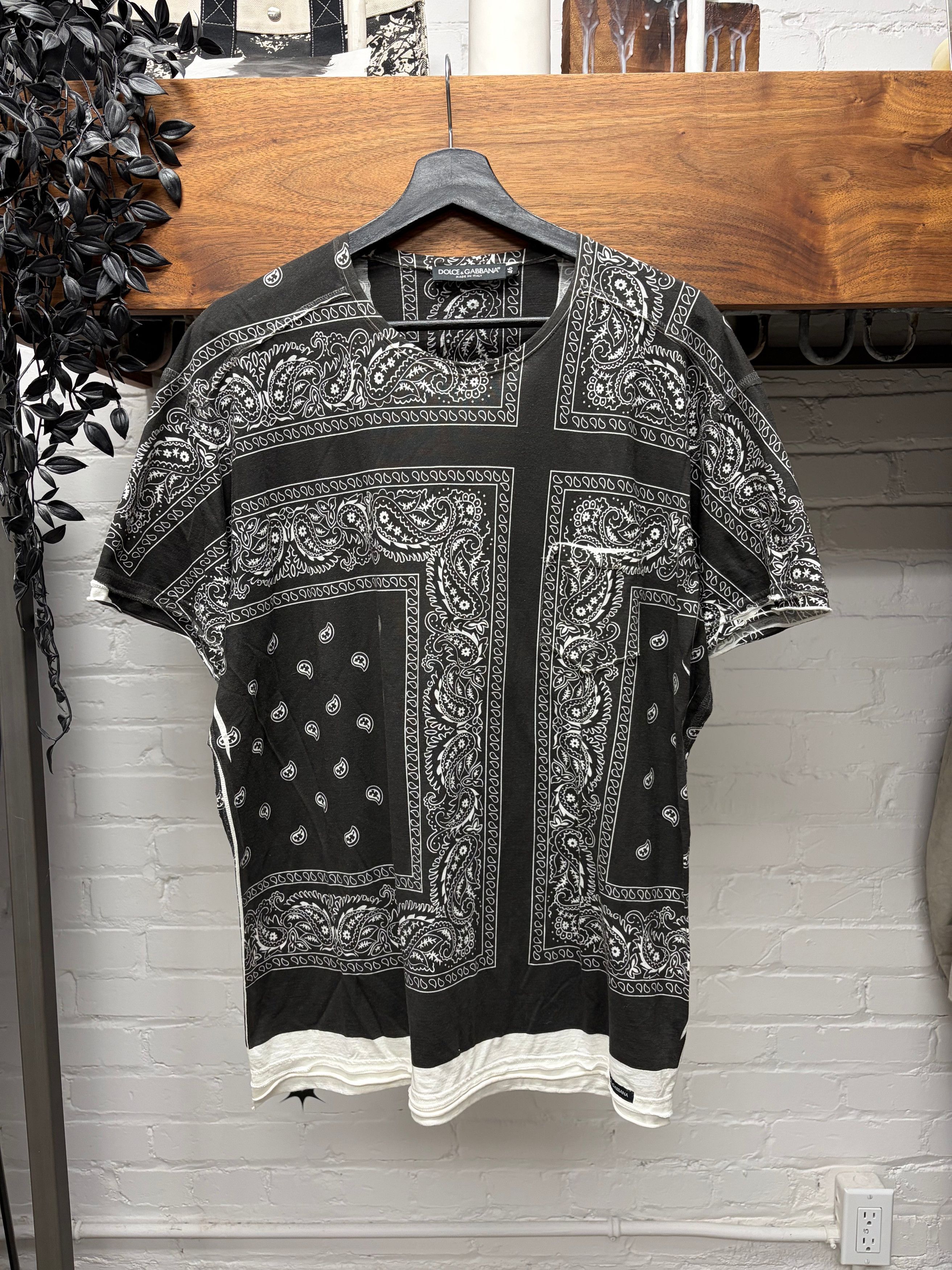 Dolce & Gabbana Dolce & Gabanna Mainline Paisley Bandanna Black/White Cotton T-Shirt Size US M / EU 48-50 / 2 - 1 Thumbnail
