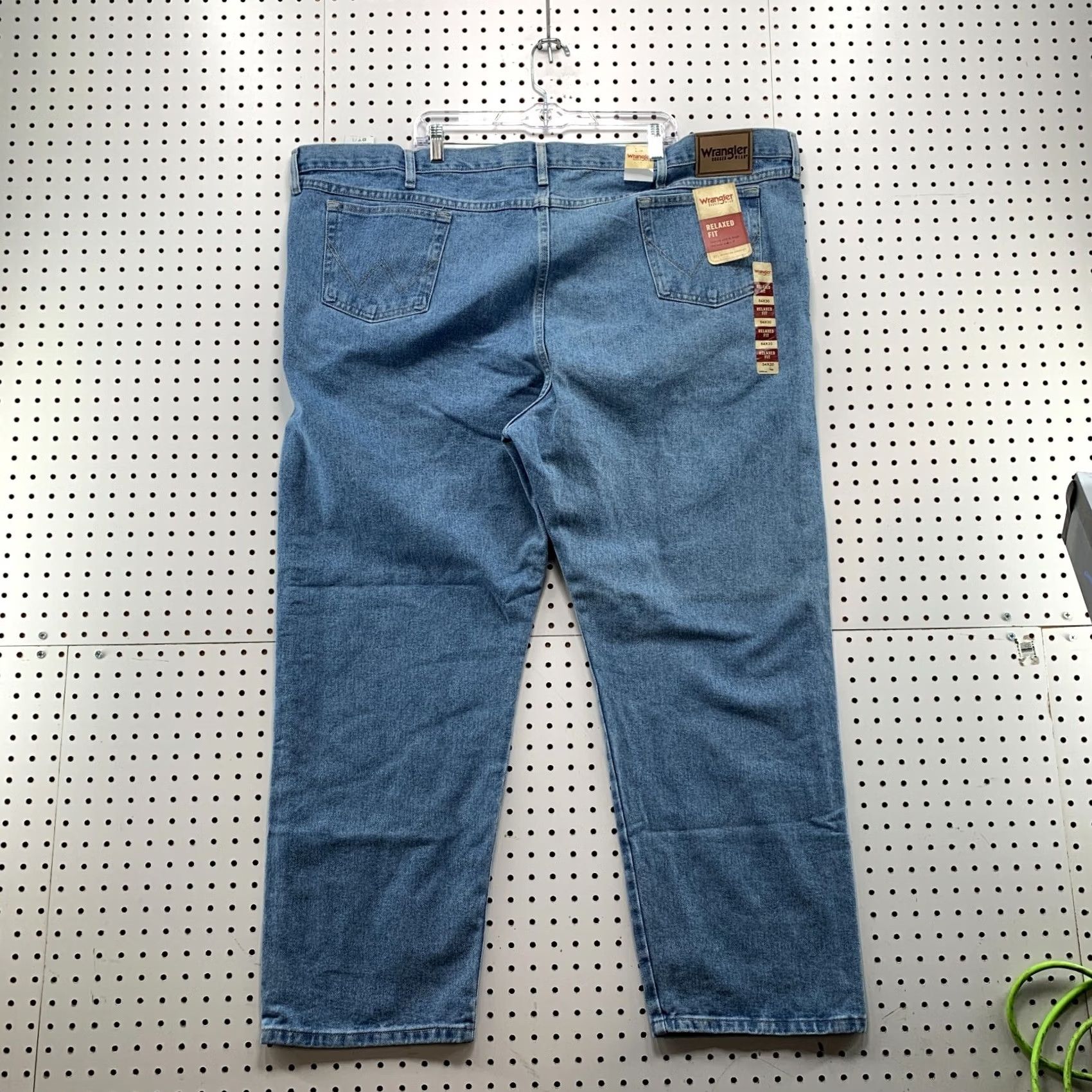 Wrangler Wrangler Rugged Wear Jeans Mens Size 54x30 Light Wash Straight NWT Denim Blue 54 Big & Tall Jeans Mens Size US 38 / EU 54 - 6 Thumbnail