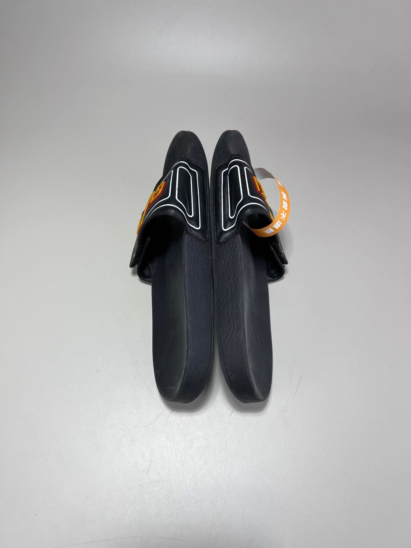 Gucci GUCCI Embossed Logo Slide Sandals Size US 10 / EU 43 - 6 Thumbnail