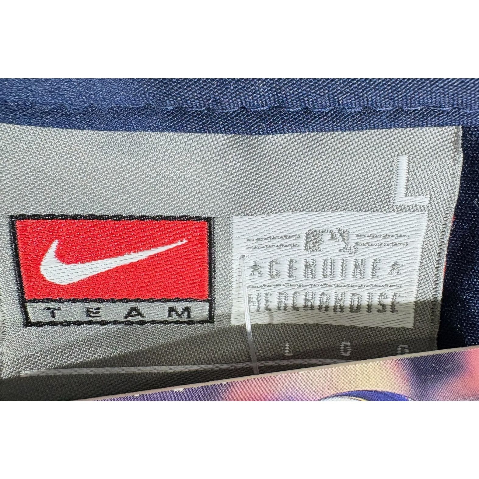 Nike Vintage Nike Boston Red Sox Logo Pullover MLB Windbreaker L Size US L / EU 52-54 / 3 - 7 Thumbnail