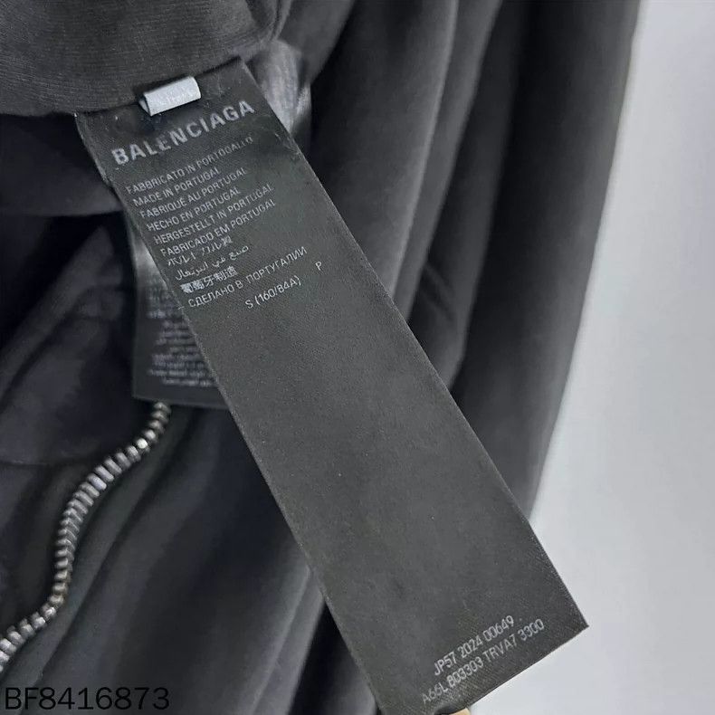 Balenciaga Balenciaga Reversed Letter Zip Hoodie Size US S / EU 44-46 / 1 - 4 Thumbnail