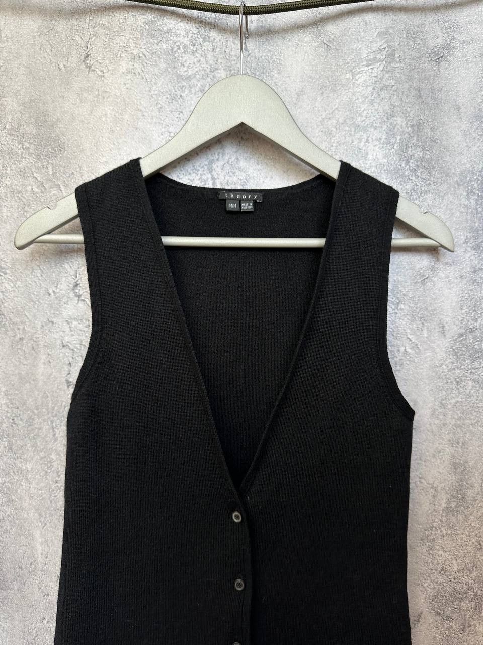 Theory Theory Carrano Harmonize 100% Wool Black Button Vest Sweater Size M / US 6-8 / IT 42-44 - 5 Thumbnail