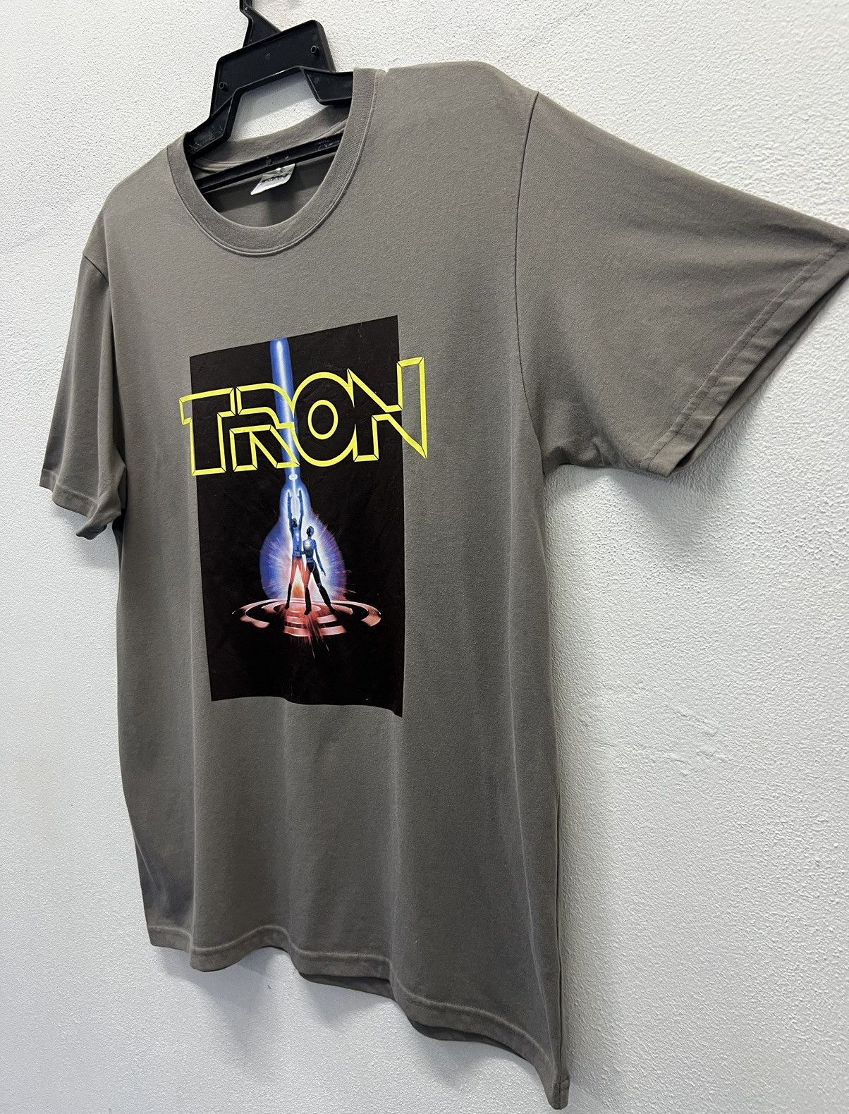 Vintage Vintage TRON LEGACY Disney Movie ELECTRONICA t-shirt Size US XL / EU 56 / 4 - 4 Thumbnail
