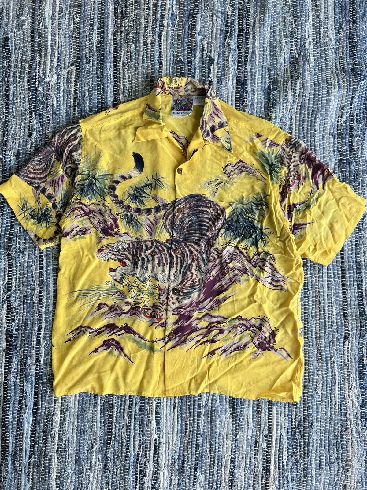 Sun Surf Vintage Big Tiger Ink Painting Loop Collar Rayon Aloha Shirt Size US L / EU 52-54 / 3 - 1 Thumbnail