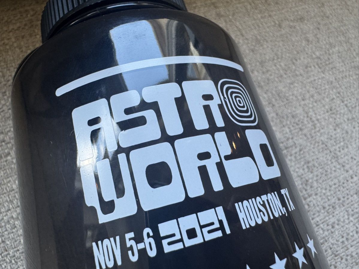 Travis Scott Travis Scott 2021 Astroworld Festival Black Water Bottle Size ONE SIZE - 4 Thumbnail