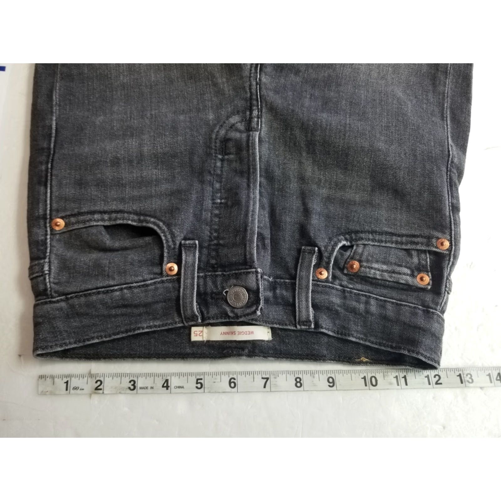 Levi's Levi's Wedgie Skinny Jeans Womens Size 25 Black High Rise Button Fly Denim 90s N/A Size 42" / US 20 - 3 Thumbnail