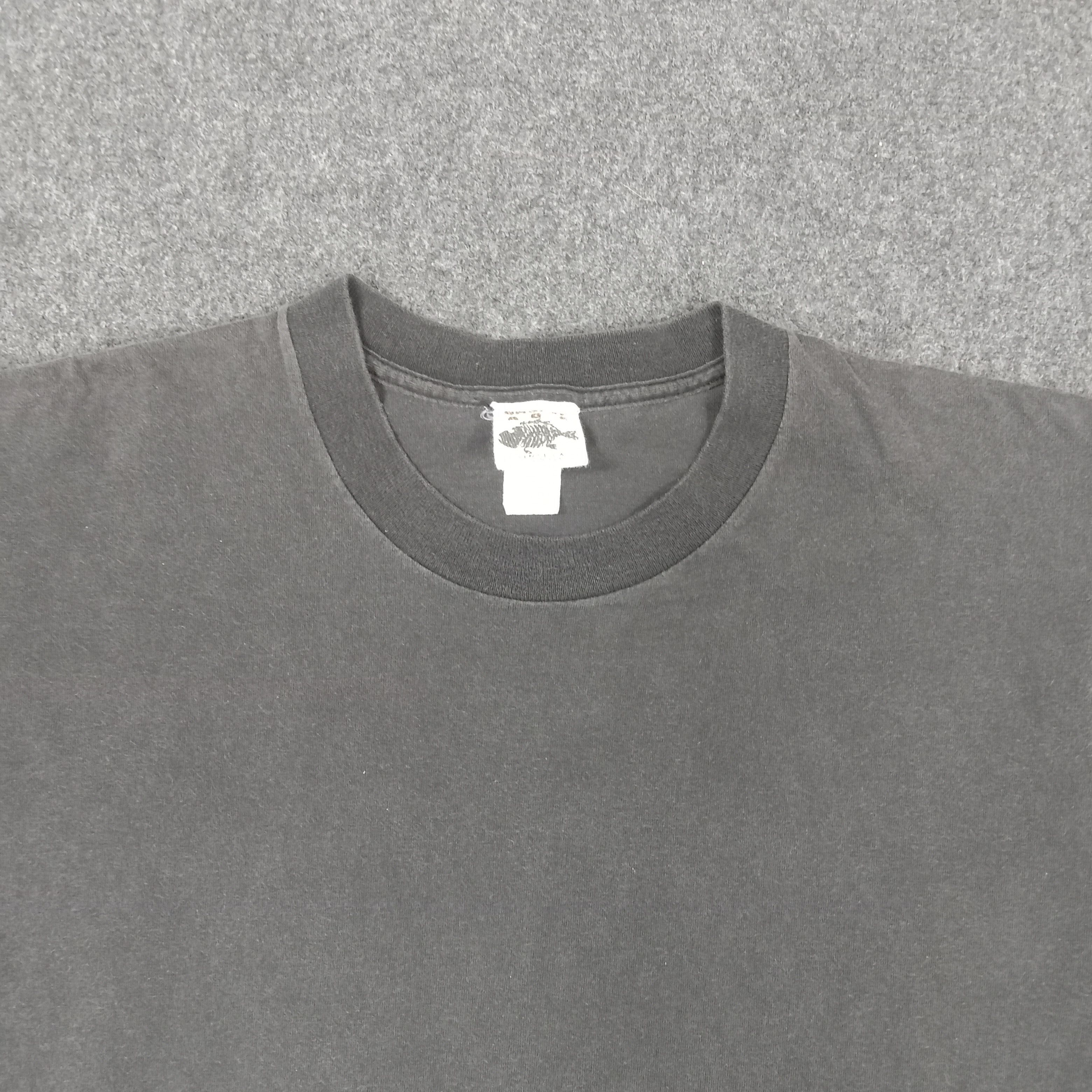 Vintage Bronze Age American Surfing Style Tshirt Size US L / EU 52-54 / 3 - 4 Thumbnail