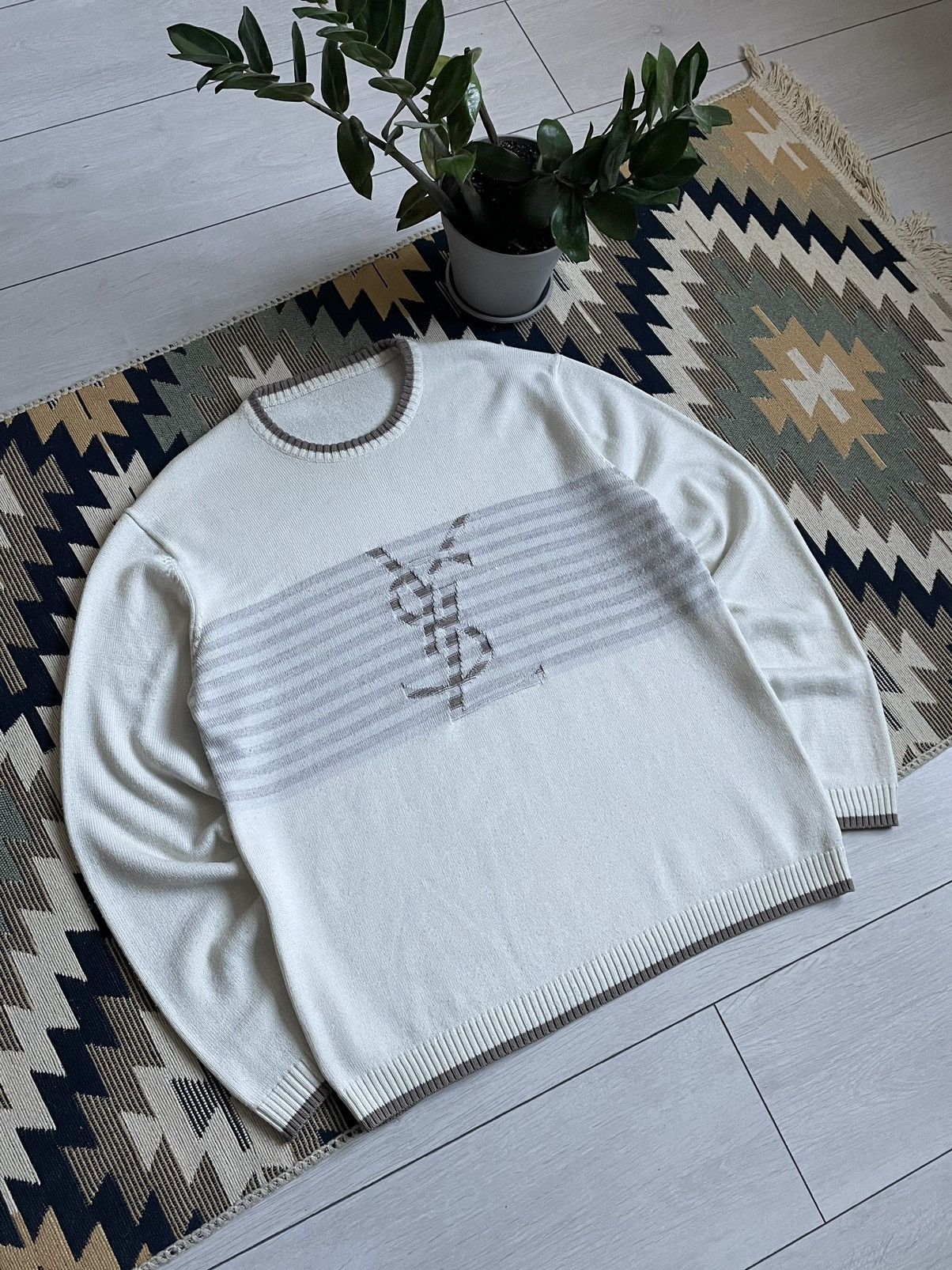 Yves Saint Laurent Vintage YSL Yves Saint Laurent Knitted Sweater Size US L / EU 52-54 / 3 - 2 Thumbnail