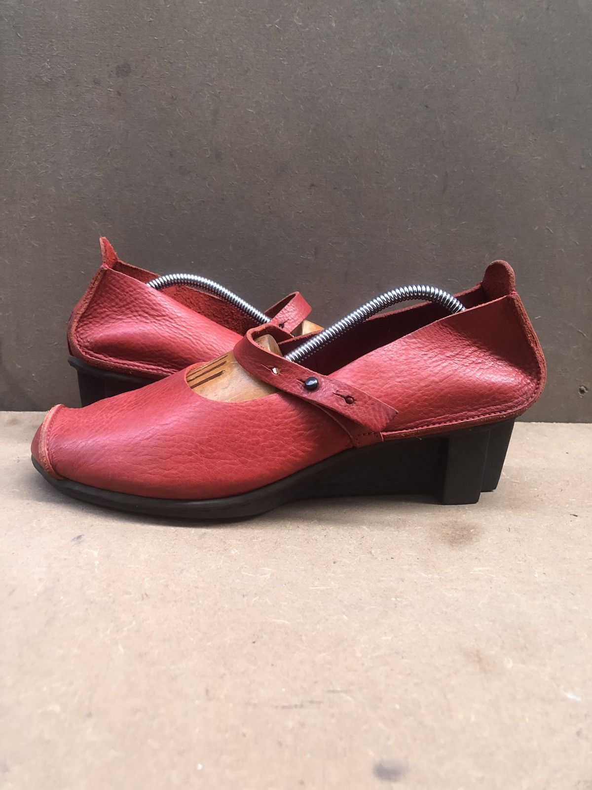 Trippen Trippen Red Calfskin Leather Women’s Mary Jane shoes size 39 Size US 8 / IT 38 - 2 Thumbnail