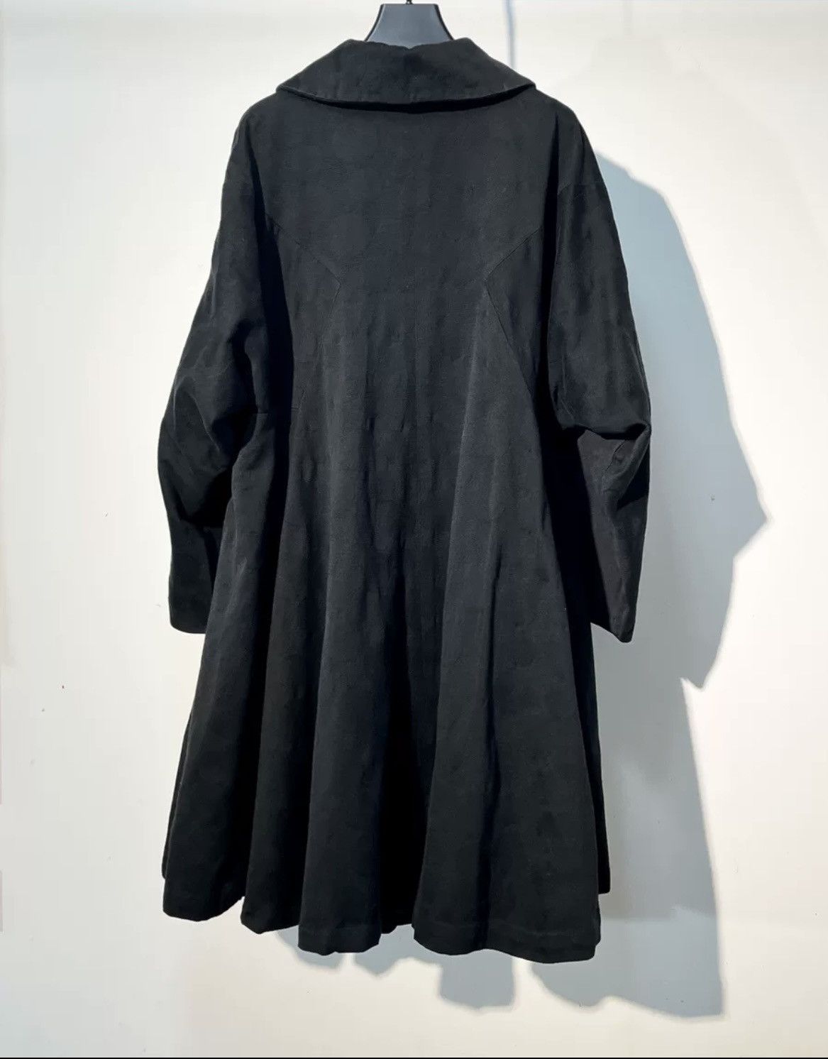 Comme des Garcons COMME des GARCONS COMME des GARCONS Dot Jacquard Flare Coat Size M / US 6-8 / IT 42-44 - 3 Thumbnail