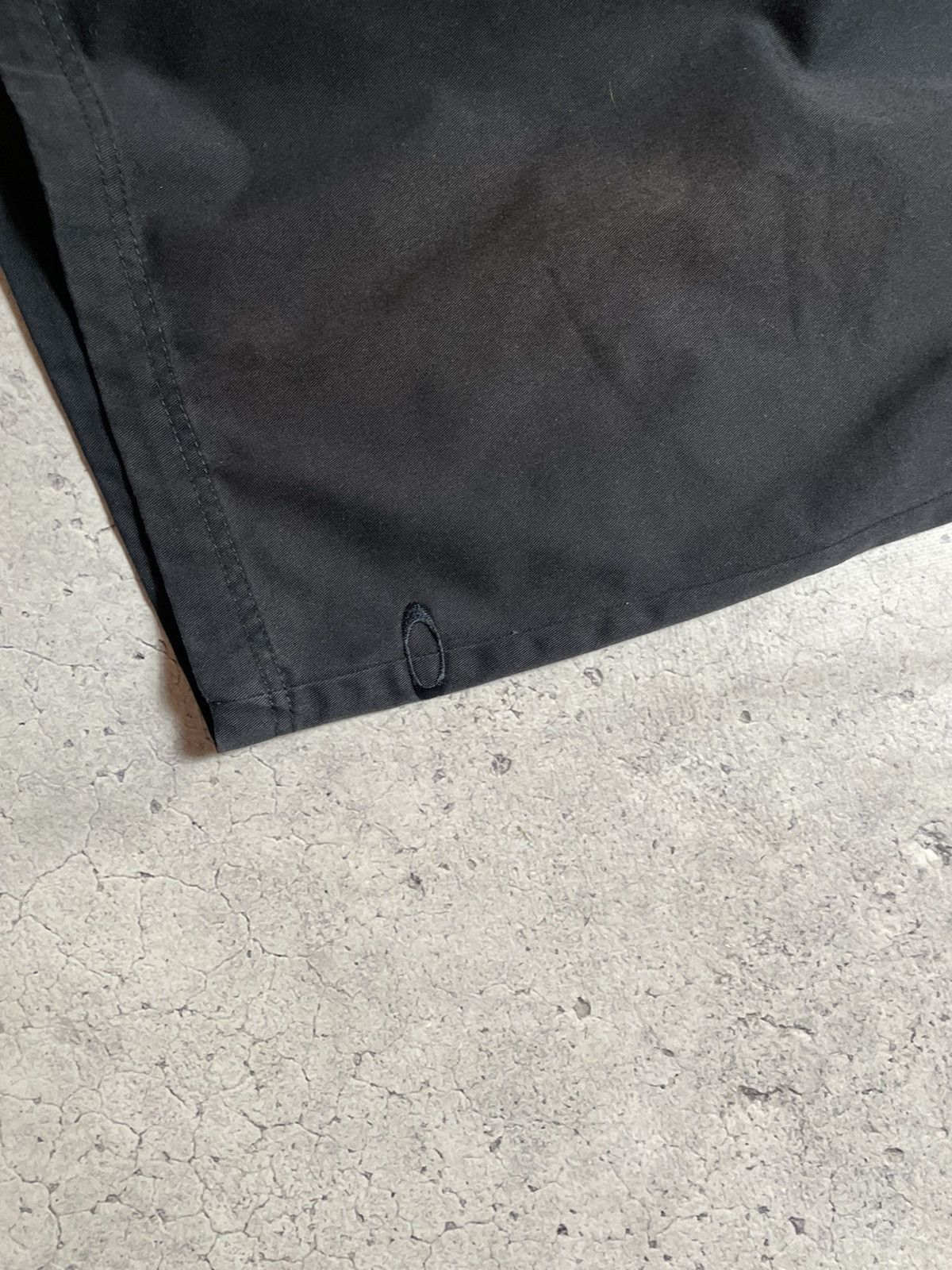Oakley × Vintage Vintage Black Oakley Rare Y2K Shorts Size US 34 / EU 50 - 3 Thumbnail