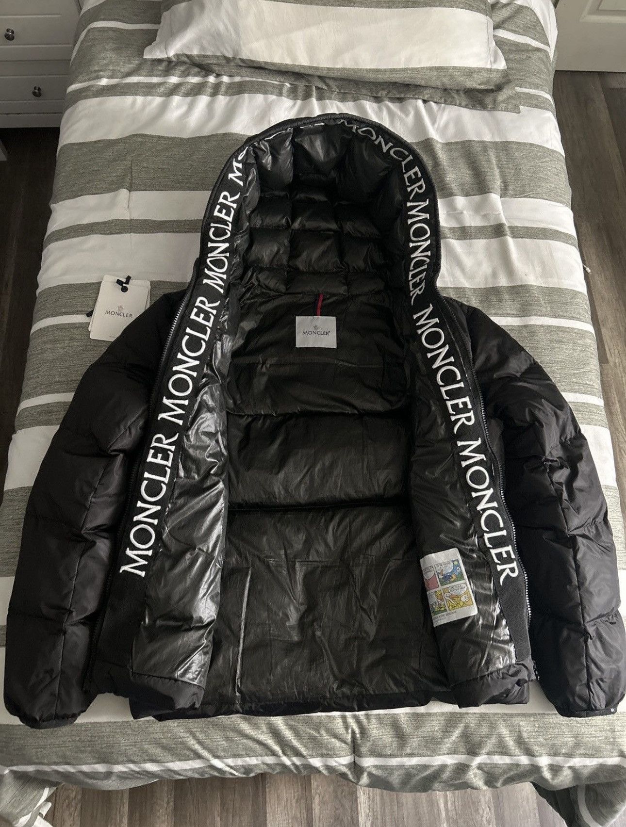 Neiman Marcus Moncler Coat Size US M / EU 48-50 / 2 - 2 Thumbnail