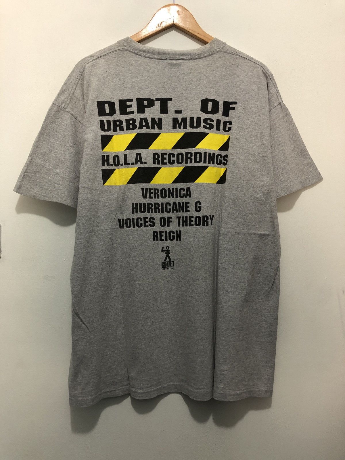 Vintage Vintage Hola Recordings Hurricane G Veronica Reign T-Shirt Size US XL / EU 56 / 4 - 4 Thumbnail