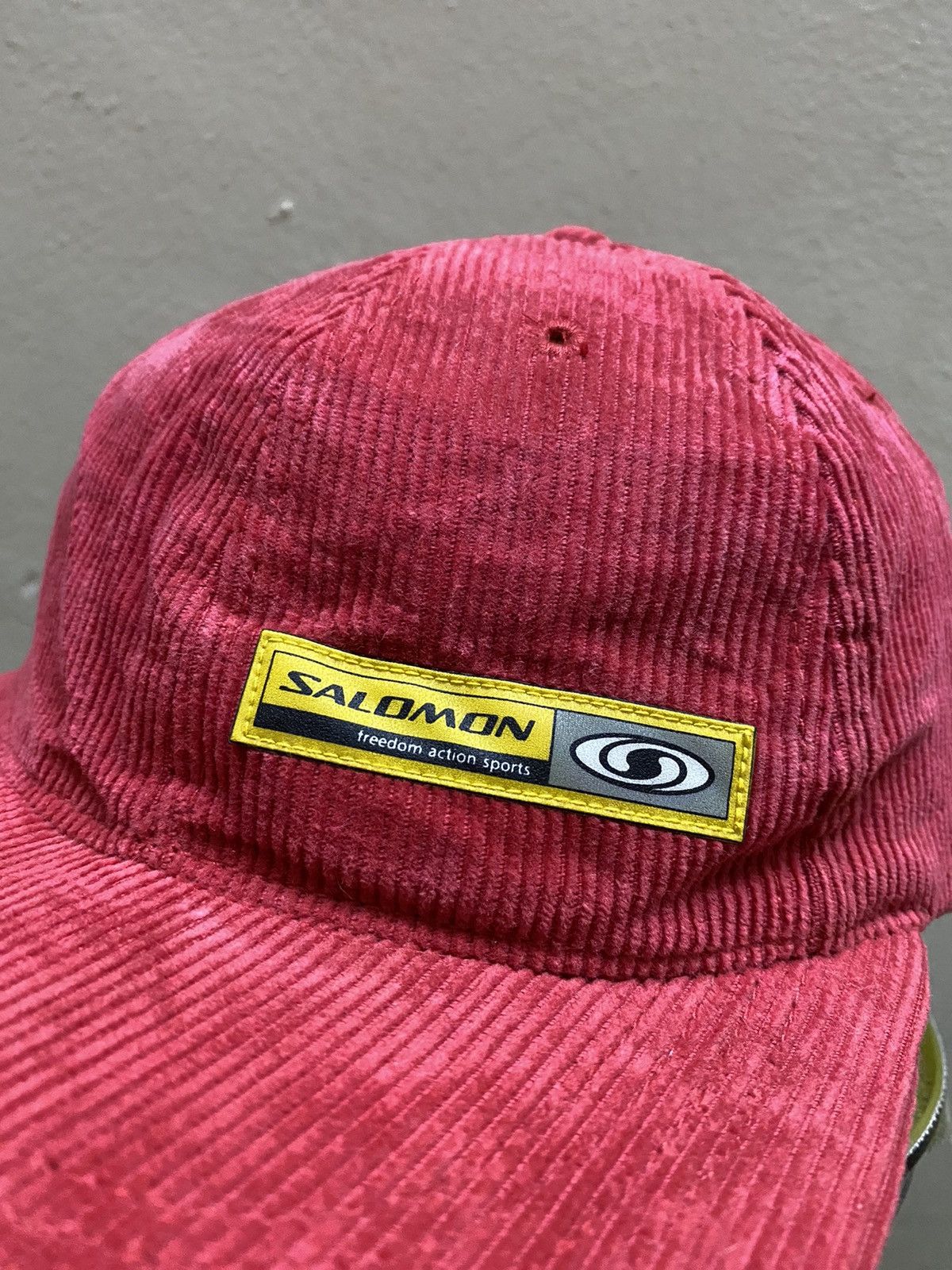 Salomon × Vintage 💥 VERY RARE VINTAGE SAMPLE SALOMON CORDUROY HATS Size ONE SIZE - 2 Thumbnail