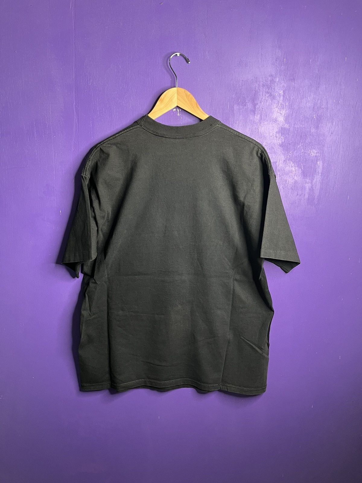 Hugo Boss × Vintage Vintage 90s BOSS big logo faded t-shirt Size US L / EU 52-54 / 3 - 2 Thumbnail