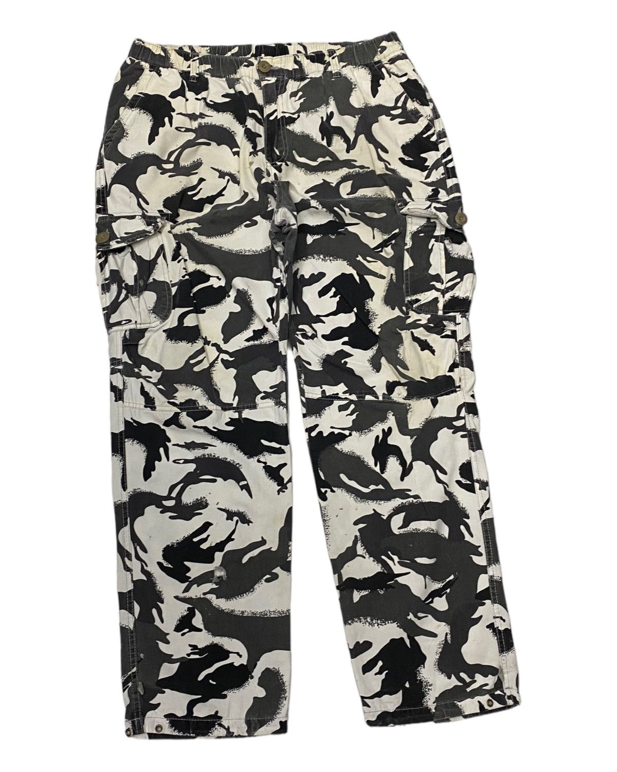 Japanese Brand VINTAGE JAPANESE BRAND CAMO MULTI POCKET BAGGY CARGO PANT Size US 33 - 3 Thumbnail