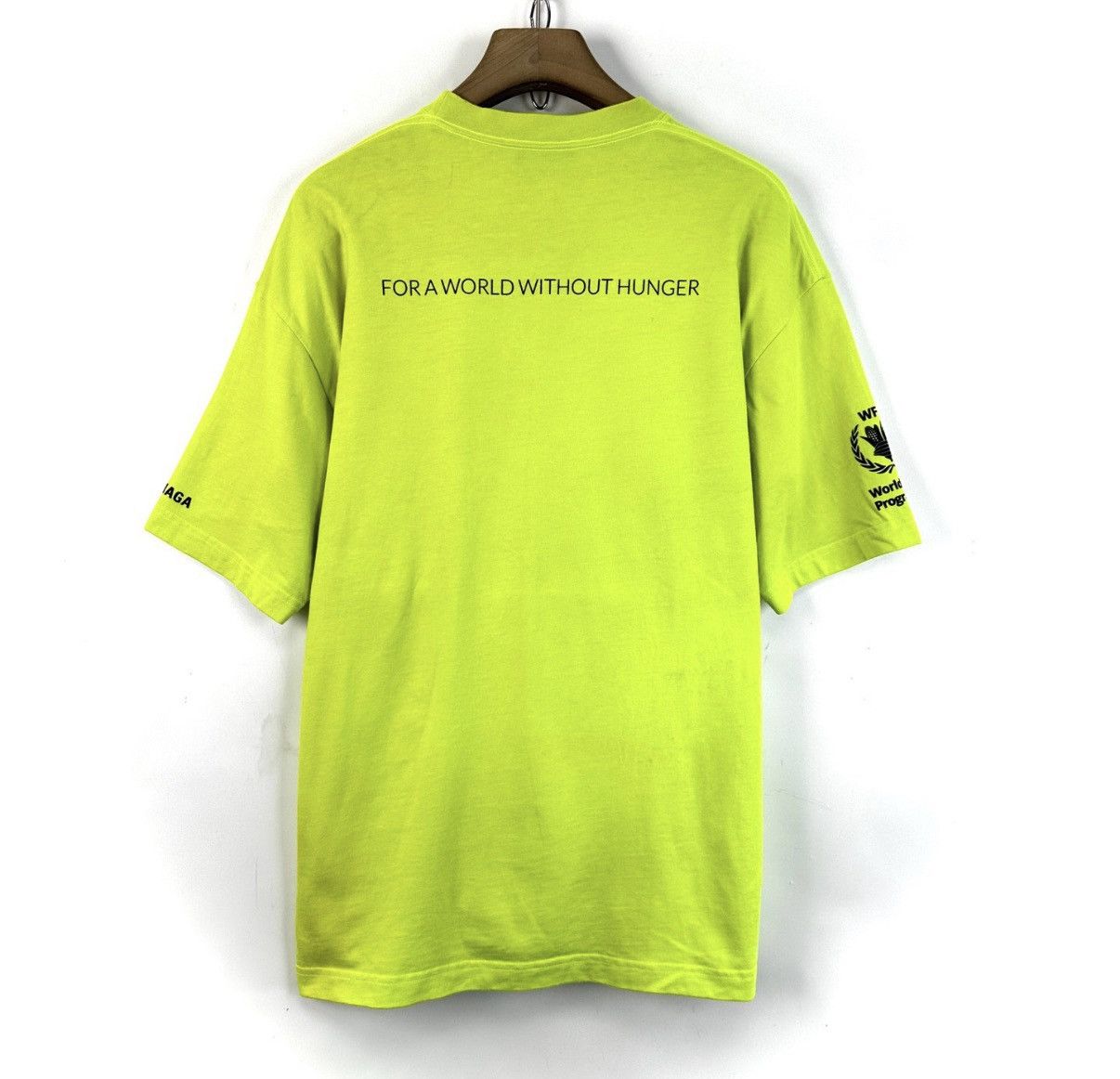 Balenciaga Balenciaga x WFP / Neon Green Short Sleeve T-Shirt K12 Size US M / EU 48-50 / 2 - 2 Thumbnail