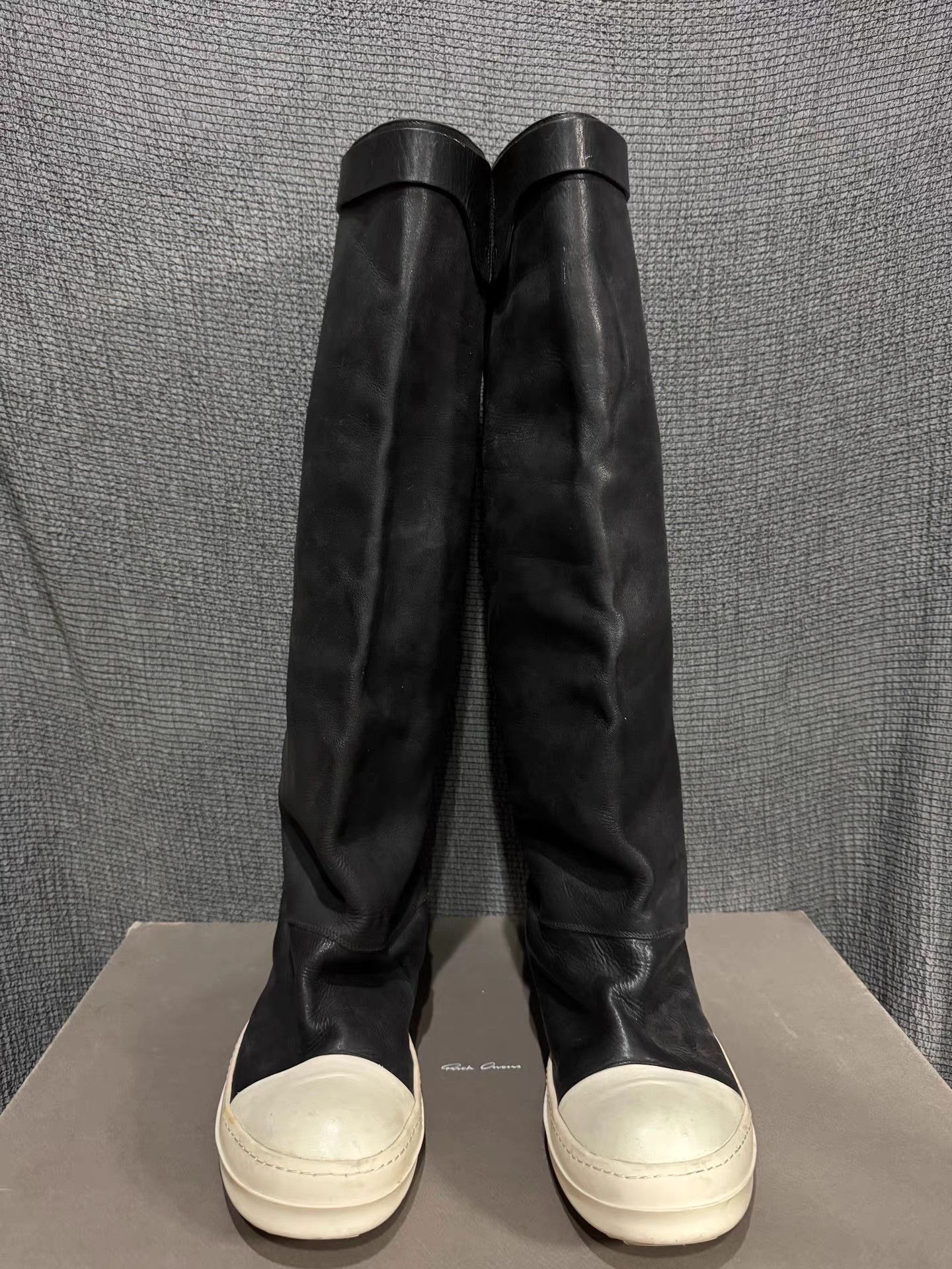Rick Owens Rick Owens 14FW ultra-thick cowhide Elephant boots Size US 10 / EU 43 - 2 Thumbnail